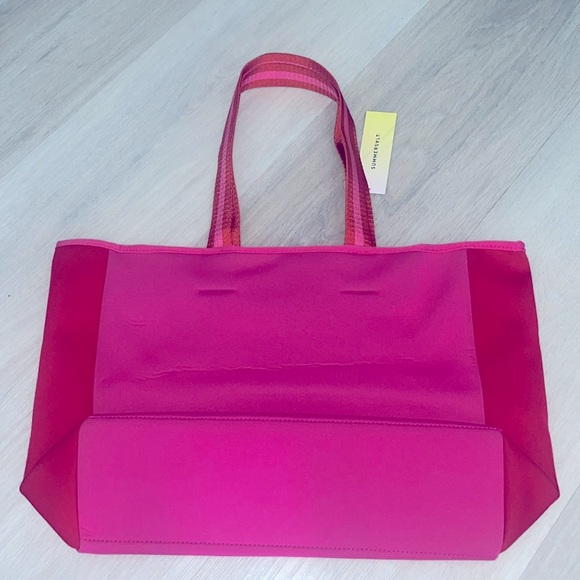 Summersalt NWT Neoprene Beach Tote Bag cherry Red Hot Pink - Picture 4 of 13
